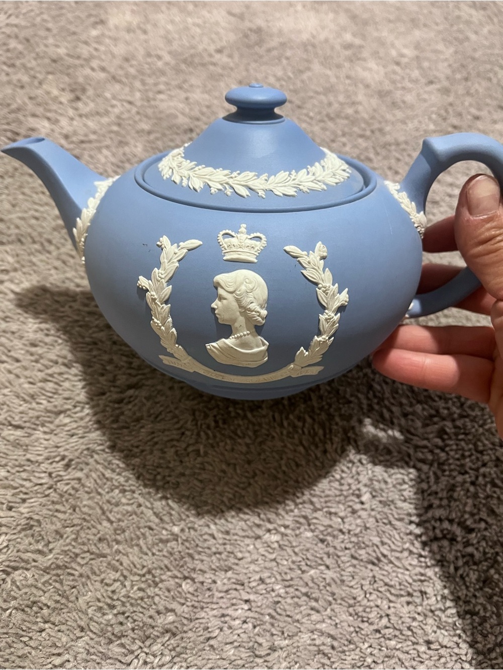 WEDGWOOD PALE BLUE JASPER TEAPOT CORONATION 1953